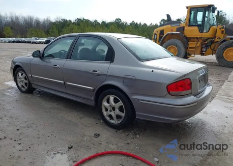 2005 Hyundai Sonata Gls/Lx from USA, damaged, VIN KMHWF35H75A188246